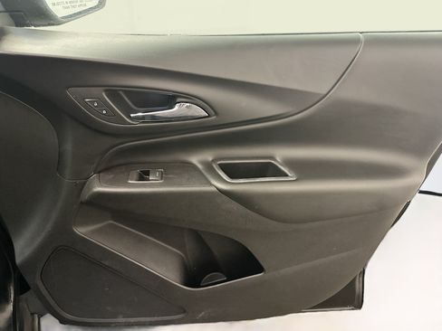 Used 2019 Chevrolet Equinox LT w/ Driver Convenience Package AWD/4WD image 33