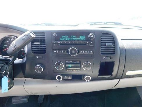 Used 2011 Chevrolet Silverado 2500 LT w/ Interior Plus Package image 14