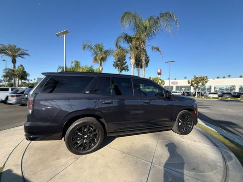 Used 2024 Cadillac Escalade Sport Platinum w/ LPO, ONYX Package AWD/4WD image 3
