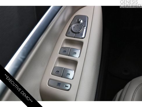 Used 2026 Genesis G70 2.5T RWD image 23