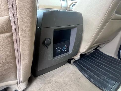 Used 2010 Ford Expedition Eddie Bauer AWD/4WD image 19