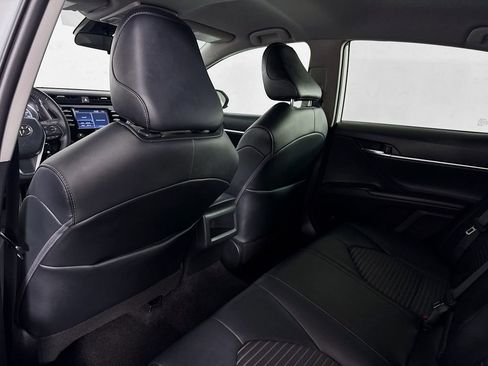 Used 2020 Toyota Camry SE FWD image 37