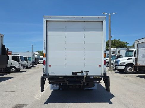 Used 2023 Isuzu NPR RWD image 6