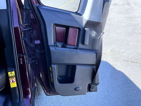 Used 2007 Toyota FJ Cruiser 4WD image 21