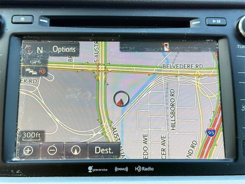 Used 2017 Toyota Highlander XLE image 14