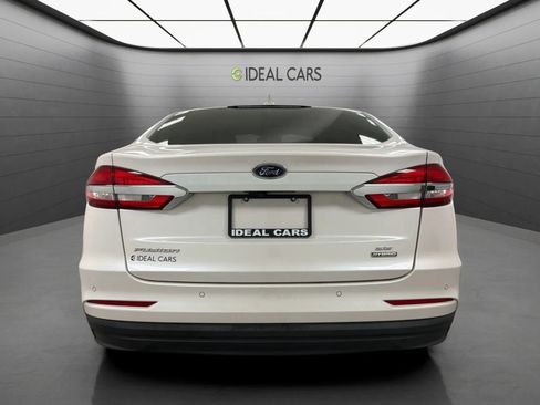 Used 2020 Ford Fusion SE FWD image 6
