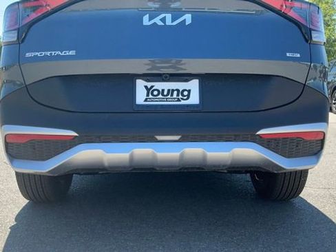 Certified 2025 Kia Sportage EX w/ EX Premium Package image 13