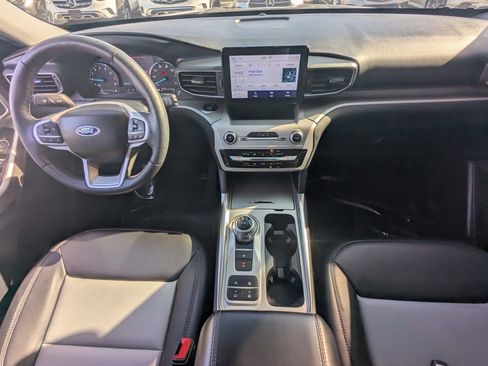 Used 2023 Ford Explorer XLT w/ Equipment Group 202A image 2