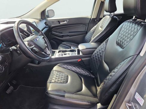 Used 2024 Ford Edge Titanium image 34