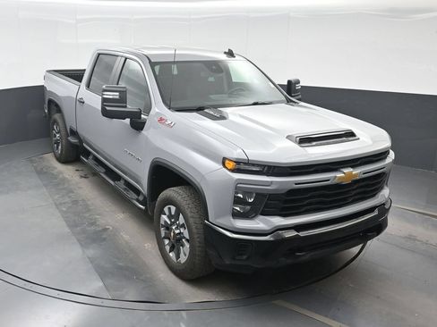 Used 2024 Chevrolet Silverado 2500 Custom w/ Custom Convenience Package AWD/4WD image 24