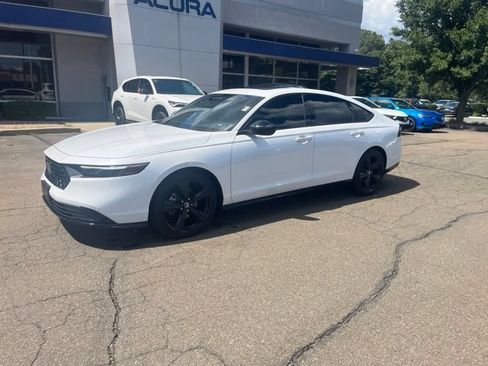 Used 2025 Honda Accord Sport image 34