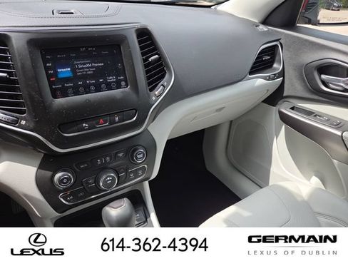 Used 2021 Jeep Cherokee Latitude Lux w/ Trailer Tow Group AWD/4WD image 38