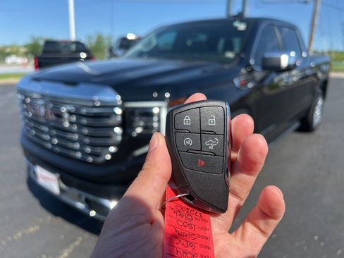 Used 2024 GMC Sierra 1500 Denali AWD/4WD image 59