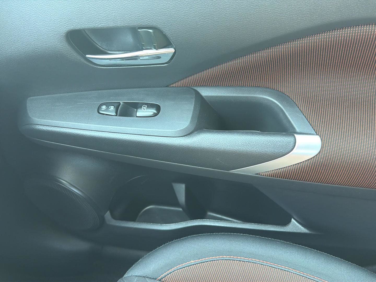 Used 2024 Nissan Kicks SR FWD image 27