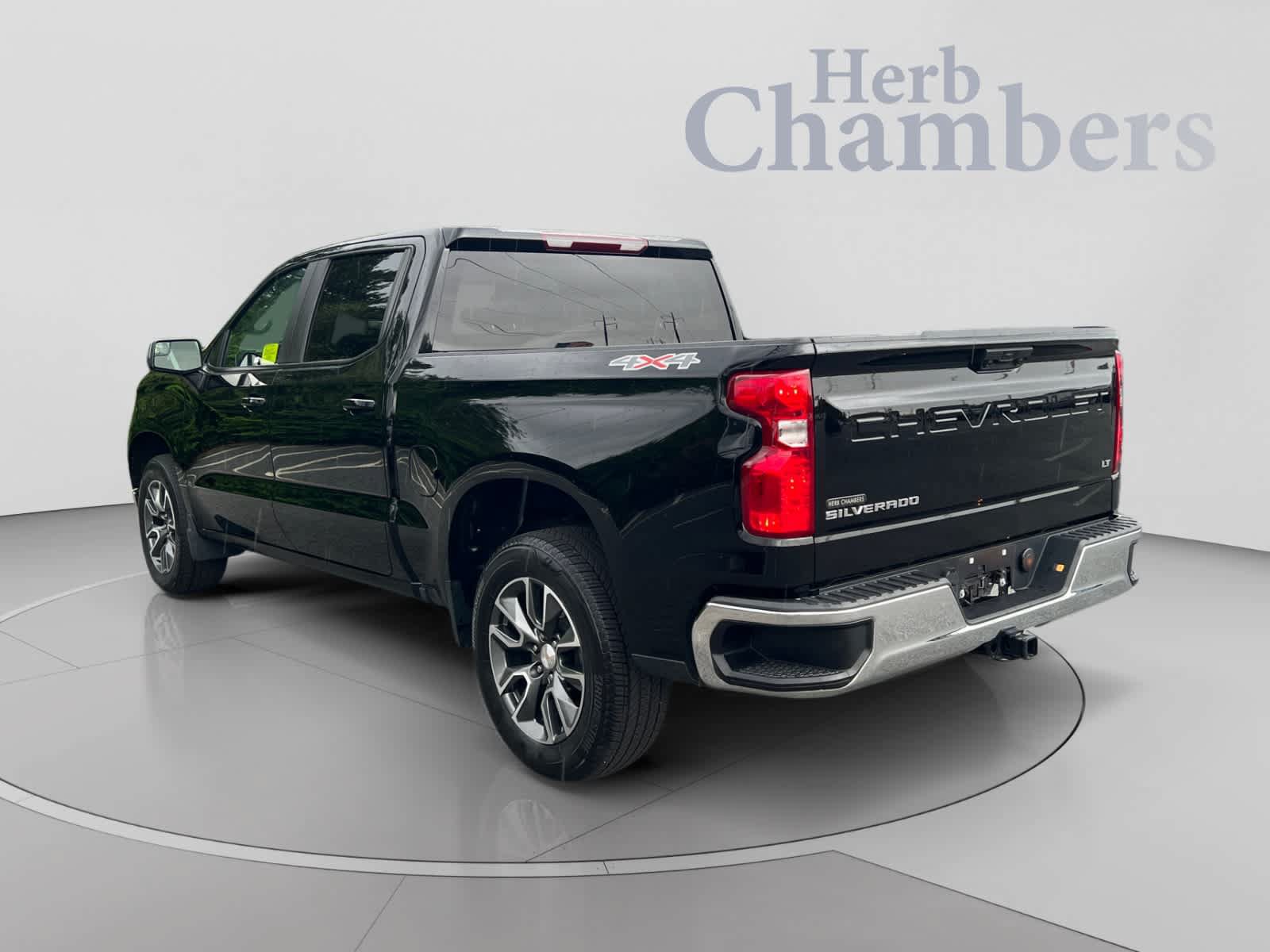 Certified 2023 Chevrolet Silverado 1500 LT AWD/4WD image 2