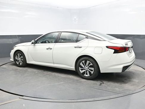 Used 2021 Nissan Altima 2.5 S FWD image 4