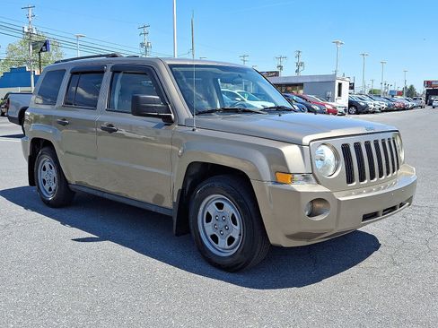 Used 2007 Jeep Patriot Sport AWD/4WD image 3