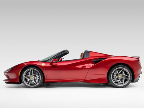 Certified 2023 Ferrari F8 Tributo RWD image 6