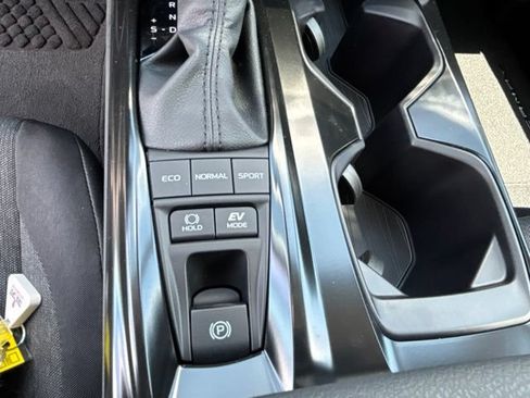 New 2026 Toyota Camry LE FWD image 28