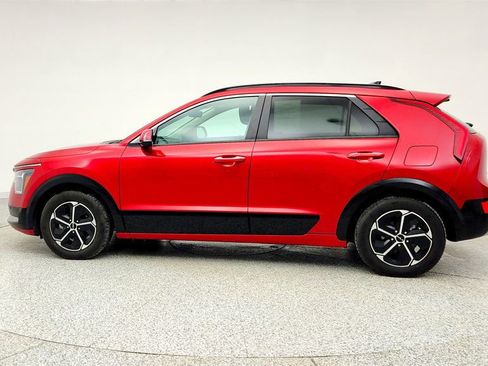 Used 2023 Kia Niro image 8