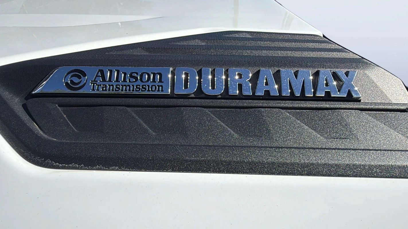 Used 2024 Chevrolet Silverado 2500 LTZ w/ LTZ Premium Package AWD/4WD image 24