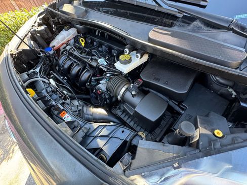 Used 2018 Ford Transit Connect XL image 29