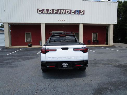 Used 2024 Hyundai Santa Cruz SEL w/ Activity Package FWD image 3