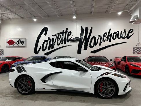 Used 2024 Chevrolet Corvette Stingray Preferred Cpe w/ Z51 Performance Package image 29