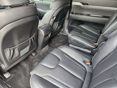 Used 2025 Hyundai Palisade SEL FWD image 21