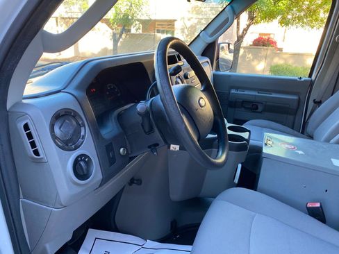 Used 2013 Ford E-250 and Econoline 250 w/ PWR Group image 28