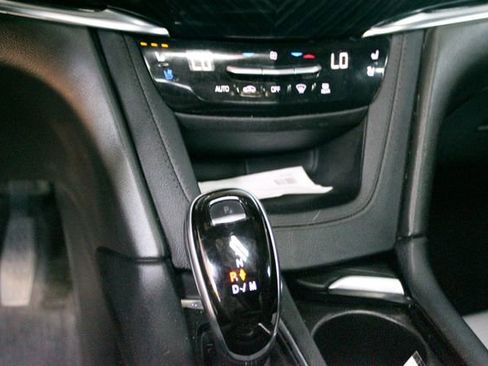 Used 2021 Cadillac XT6 Premium Luxury AWD/4WD image 19