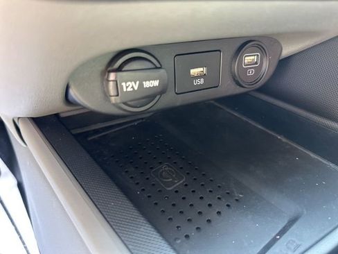 Used 2023 Hyundai Elantra SEL w/ Convenience Package FWD image 19