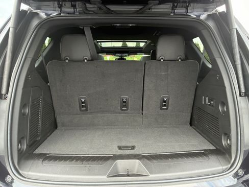 Used 2022 Chevrolet Tahoe LT w/ LT Signature Plus Package RWD image 12