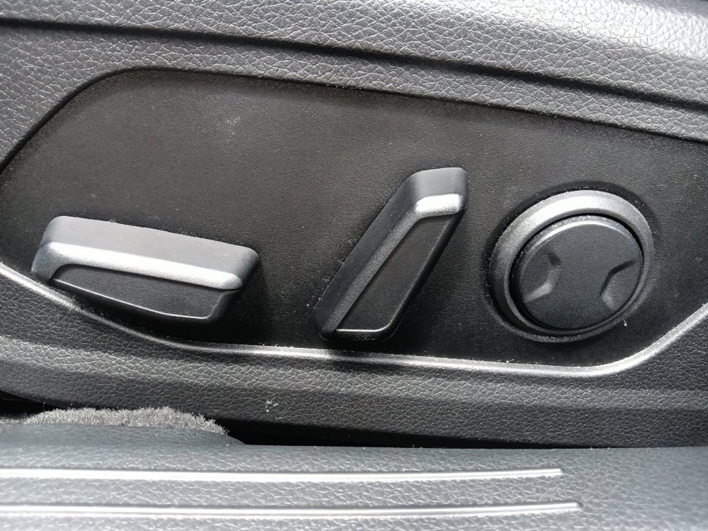 Used 2025 Kia K5 GT-Line w/ GT-Line Premium Package FWD image 16