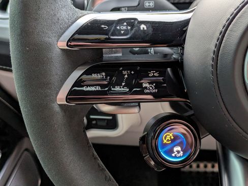 Used 2025 Mercedes-Benz G 63 AMG 4MATIC image 16