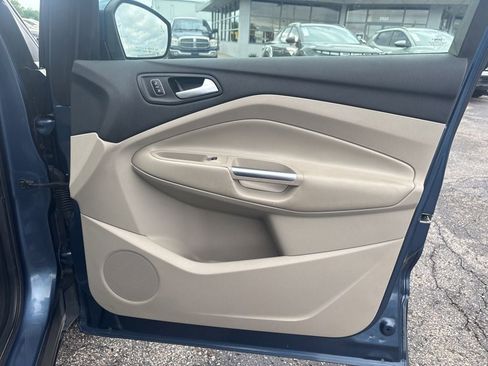 Used 2018 Ford Escape Titanium w/ Ford Safe & Smart Package AWD/4WD image 34