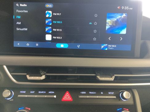 Used 2025 Hyundai Sonata SEL FWD image 25