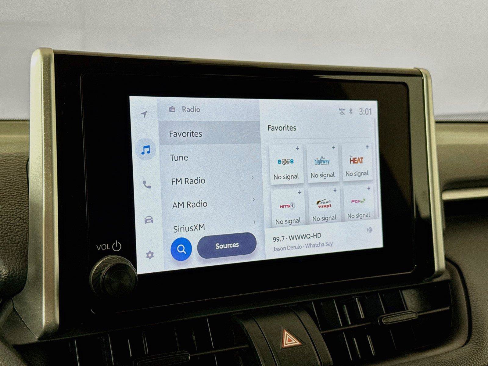 Certified 2025 Toyota RAV4 XLE AWD/4WD image 21