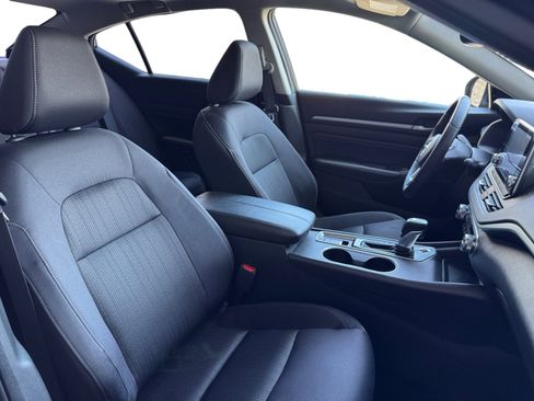 Used 2019 Nissan Altima 2.5 SV FWD image 7