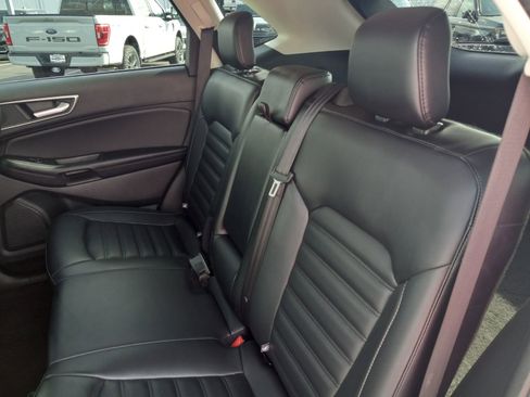 Used 2024 Ford Edge SEL image 13