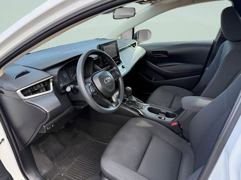 Used 2024 Toyota Corolla LE FWD image 4