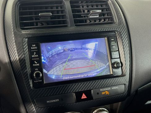 Used 2020 Mitsubishi Outlander Sport ES image 19