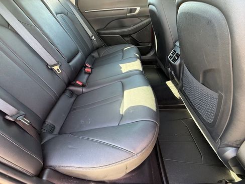 Used 2023 Hyundai Sonata Limited FWD image 11