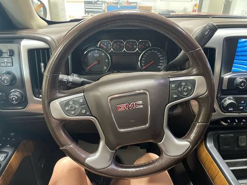 Used 2018 GMC Sierra 1500 SLT AWD/4WD image 14