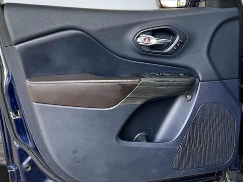 Used 2014 Jeep Cherokee Limited w/ Luxury Group image 17