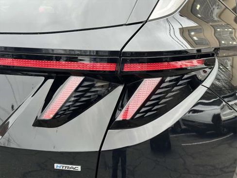 Used 2022 Hyundai Tucson Limited image 11