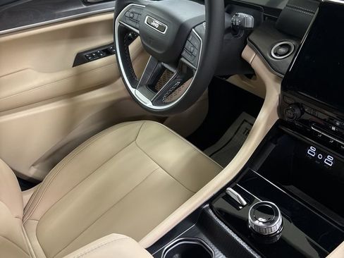 New 2025 Jeep Grand Cherokee L Limited image 31