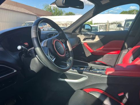 Used 2018 Jaguar F-PACE S AWD/4WD image 4