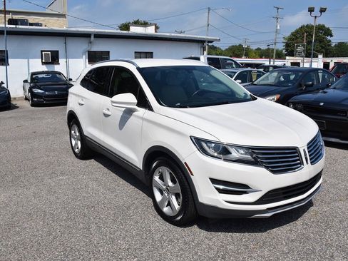 Used 2018 Lincoln MKC Premiere FWD image 7