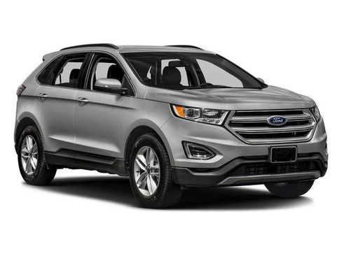 Used 2018 Ford Edge Titanium AWD/4WD image 6